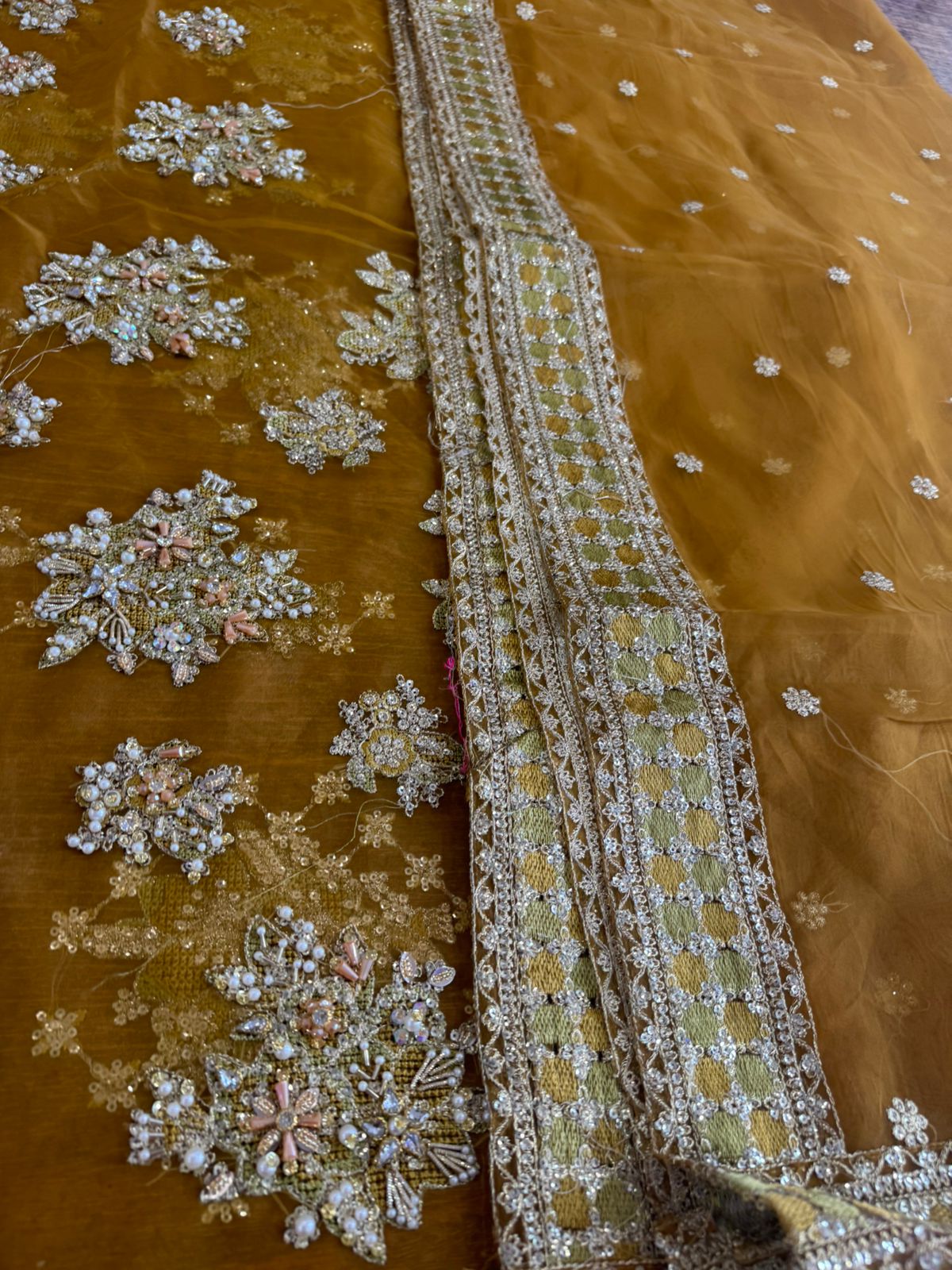 Hussain Rehar Luxury Lawn 2025 | Golden Majesty – Labels Eid Edit Exclusive