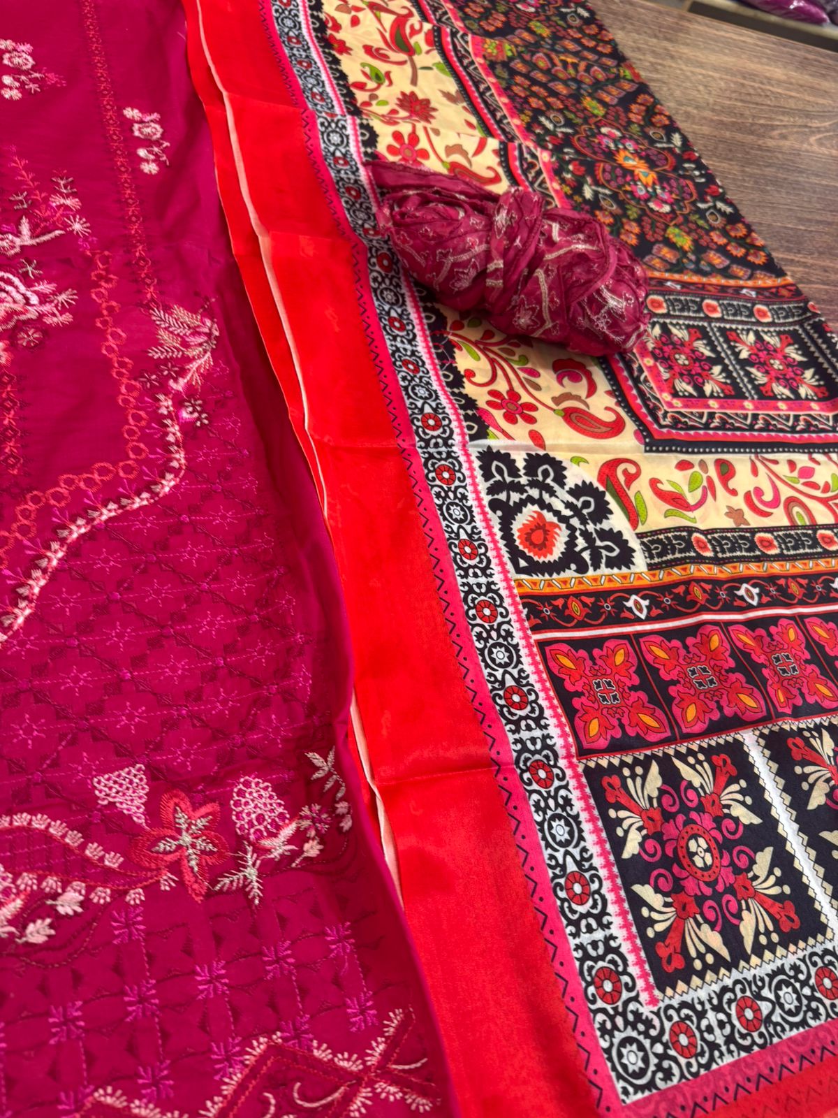 Faiza Saqlain Luxury Lawn – Fuchsia Blossom with Folk Art Dupatta | Summer '25 Statement