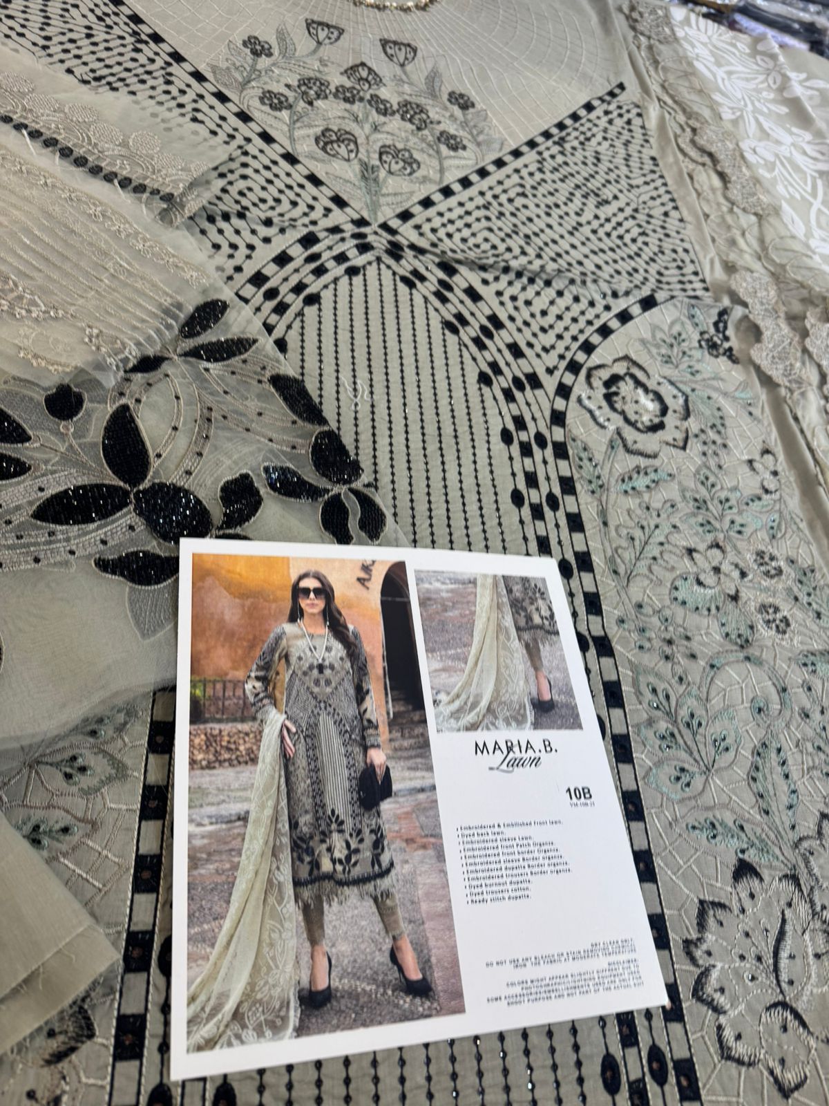 Maria B Luxury Lawn – Voyage à Luxe | Where Tradition Meets Timeless Glamour