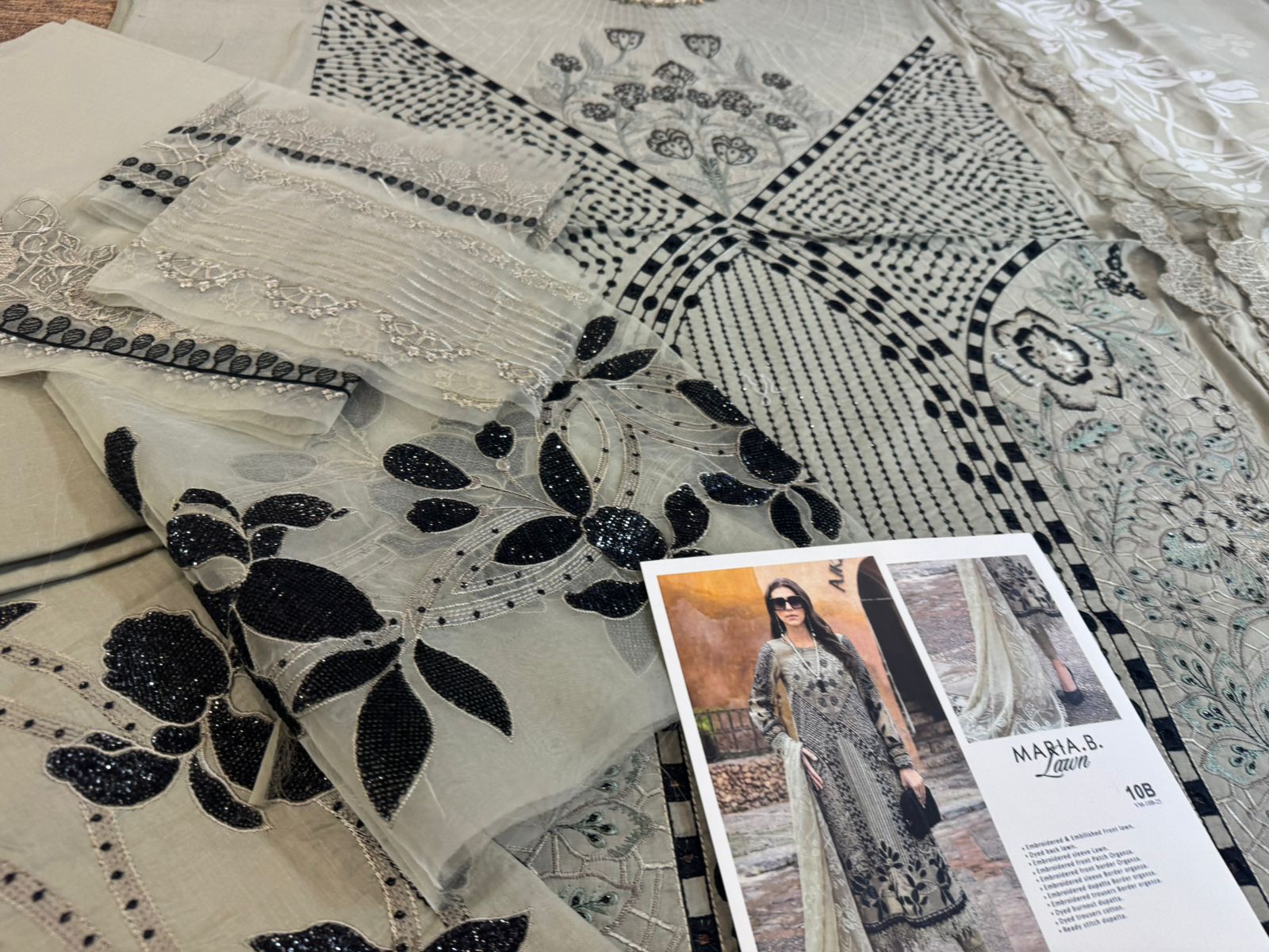 Maria B Luxury Lawn – Voyage à Luxe | Where Tradition Meets Timeless Glamour