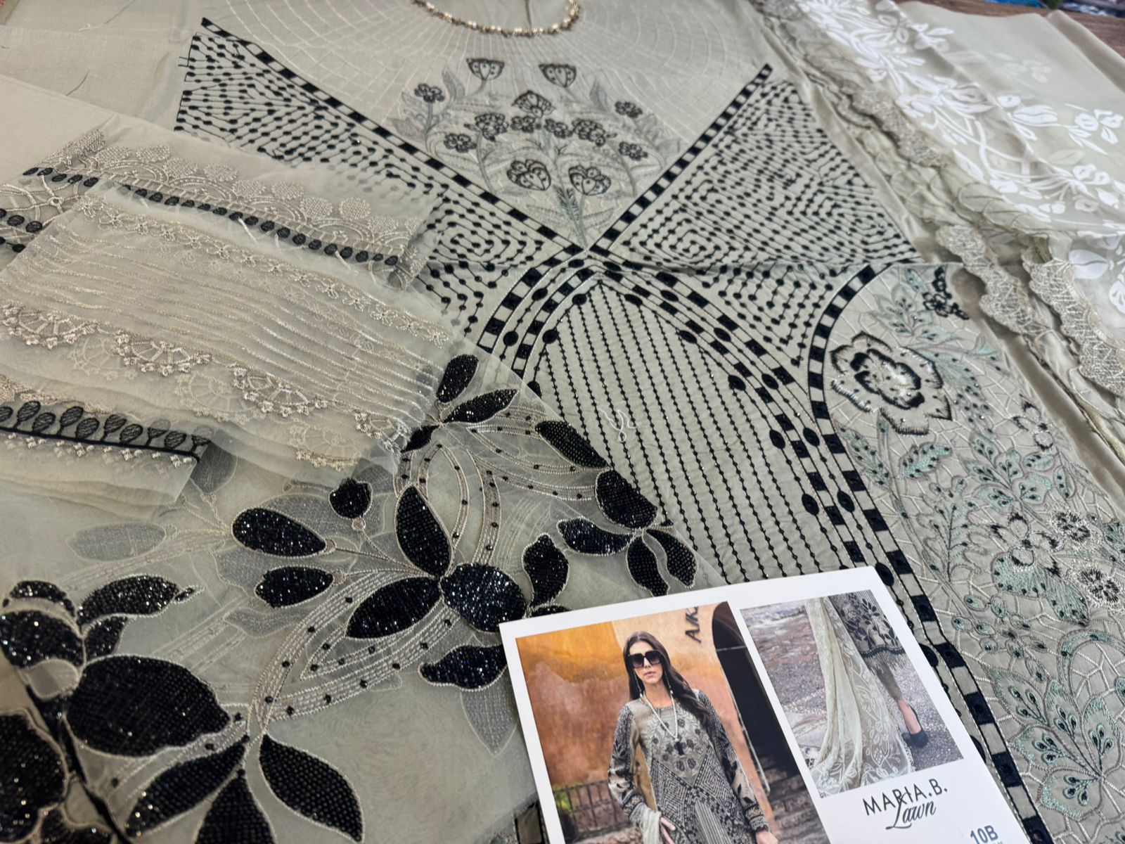 Maria B Luxury Lawn – Voyage à Luxe | Where Tradition Meets Timeless Glamour