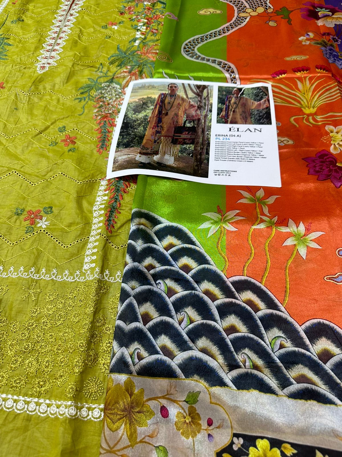 Elan ERINA E04A Parrot Lawn 2023