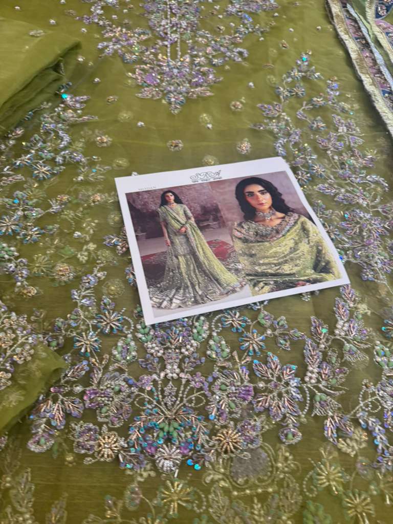 Sara Rohail Asghar Shadan – Pure Tissue Farshi Gharara Set | Handcrafted Zardozi Wedding Outfit