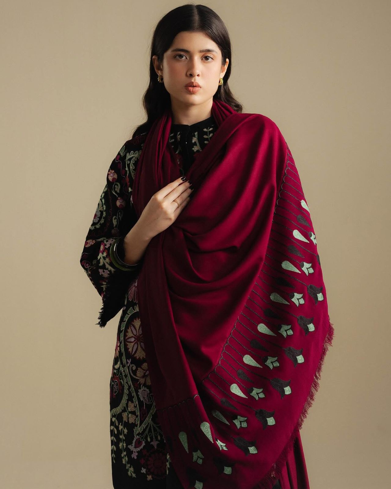COCO by Zara Shahjahan Breeze-7B – Black Khaddar Winter Suit with Maroon Shawl