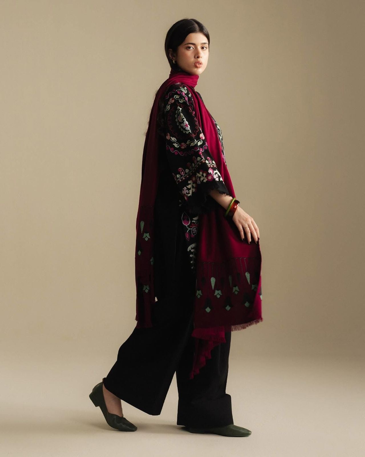 COCO by Zara Shahjahan Breeze-7B – Black Khaddar Winter Suit with Maroon Shawl