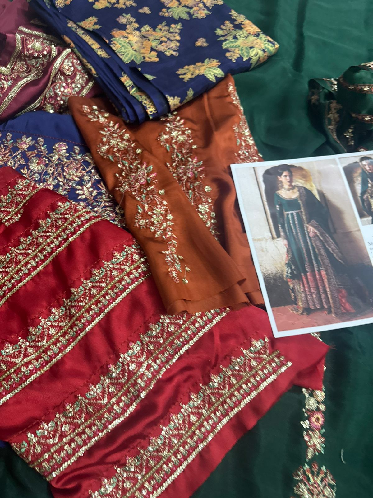 Hussain Rehar Massarat Meherunissa – Emerald Green Embroidered Raw Silk Formal Suit