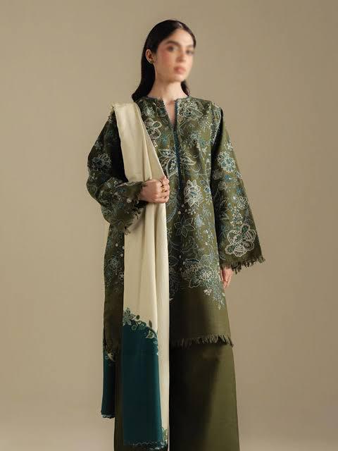 Coco by Zara Shahjahan – Olive Khaddar Suit with Embroidered Panels & Printed Winter Shawl