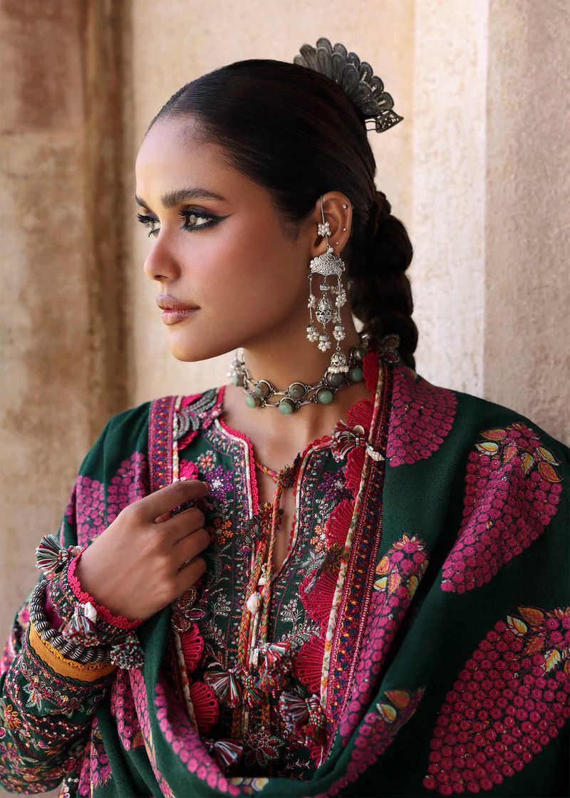 Hussain Rehar – Green Karandi Winter Ensemble with Luxe Embroidery