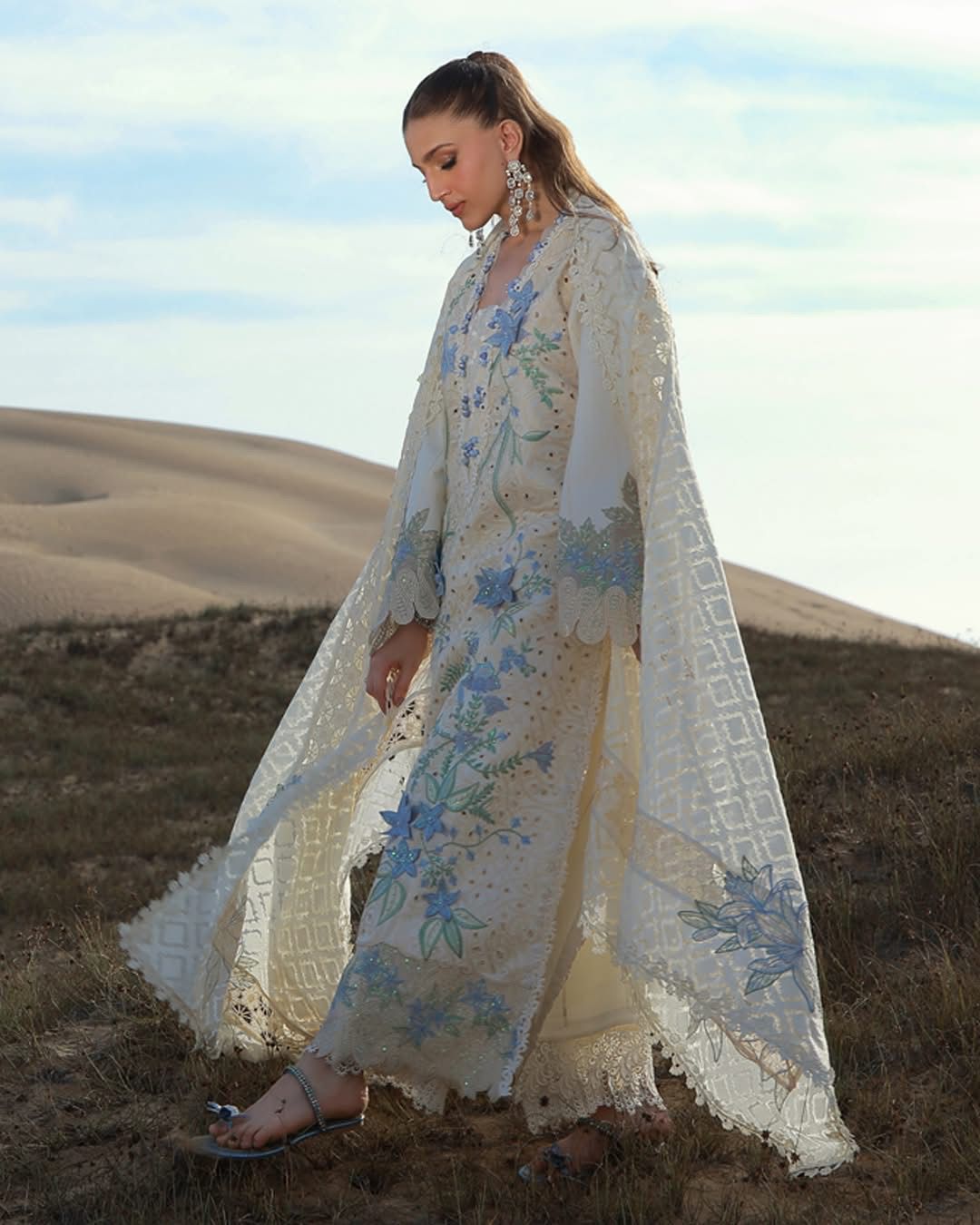 Rang Rasiya | 3D Floral Cut-Work Lawn & Borsha Dupatta