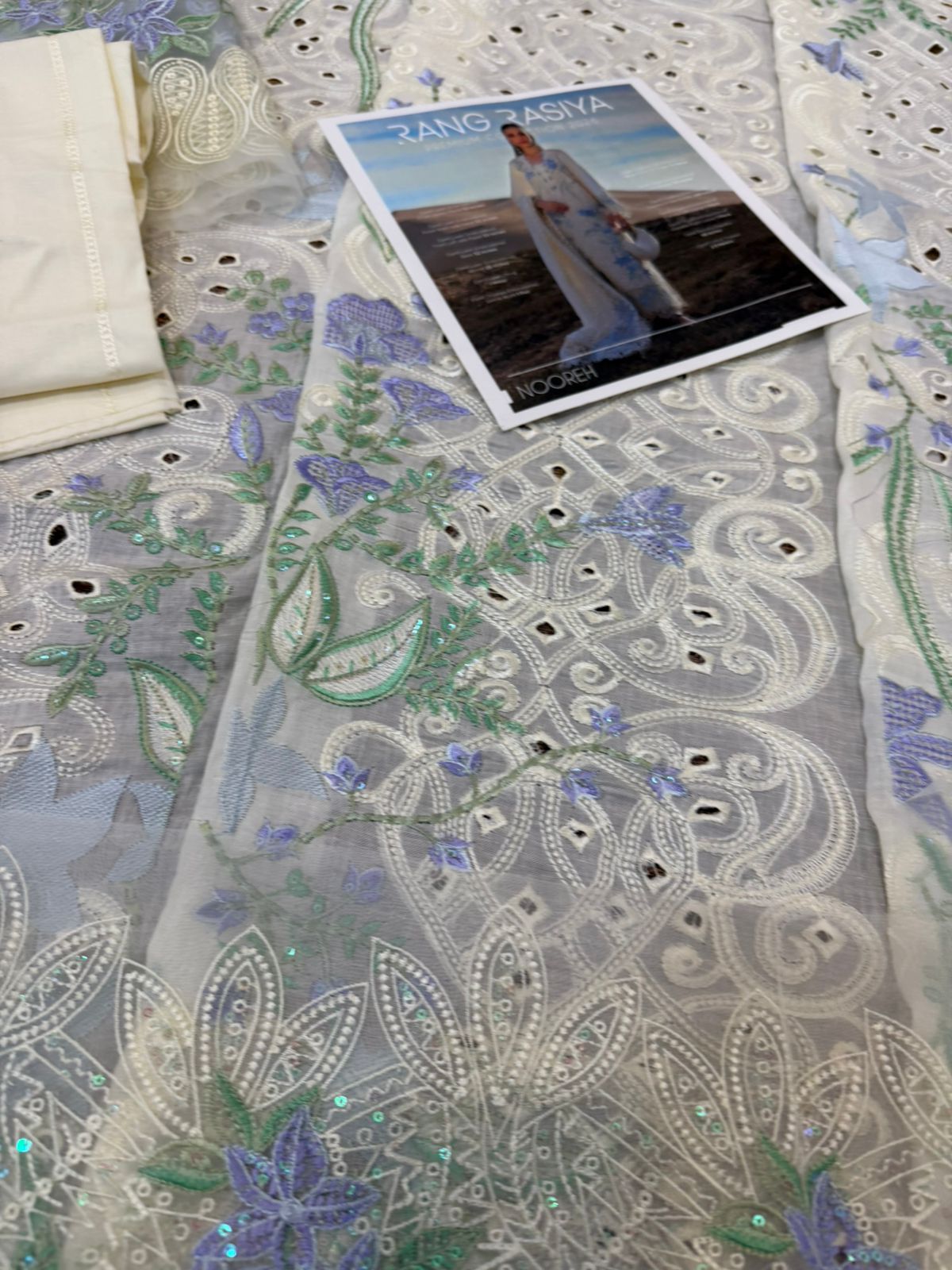 Rang Rasiya | 3D Floral Cut-Work Lawn & Borsha Dupatta