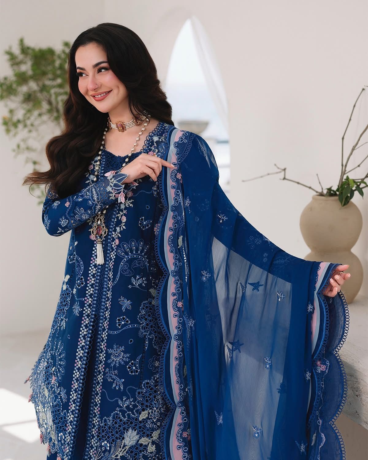 Qalamkar Luxury Chikankari Lawn | Embroidered Chiffon Dupatta Collection