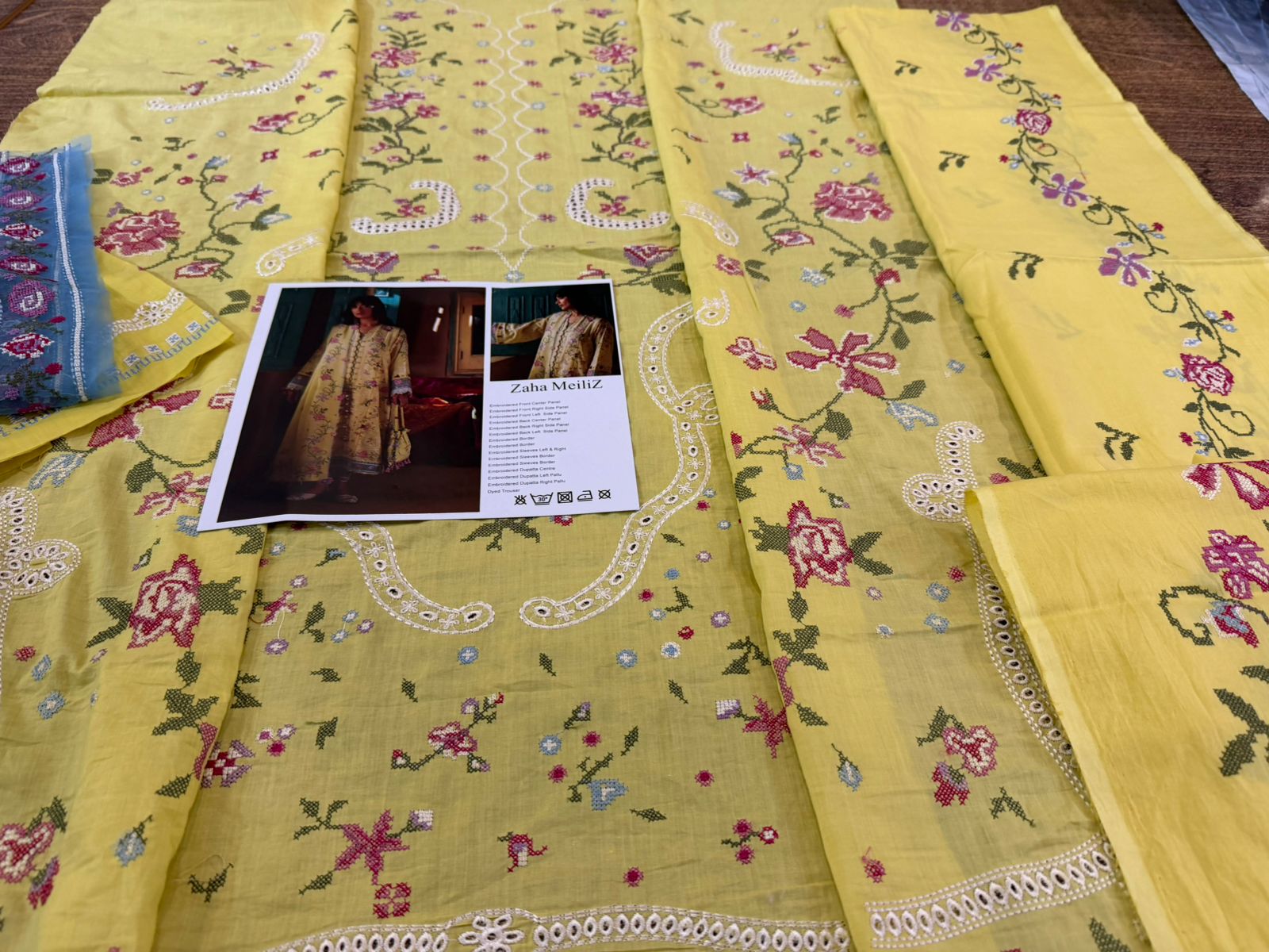Zaha | Floral Rhythm Embroidered Jacquard Lawn