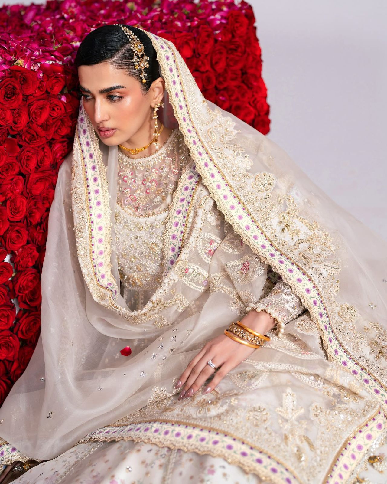 Suffuse by Sana Yasir Ivory Embroidered Organza Pishwas - 5 Piece