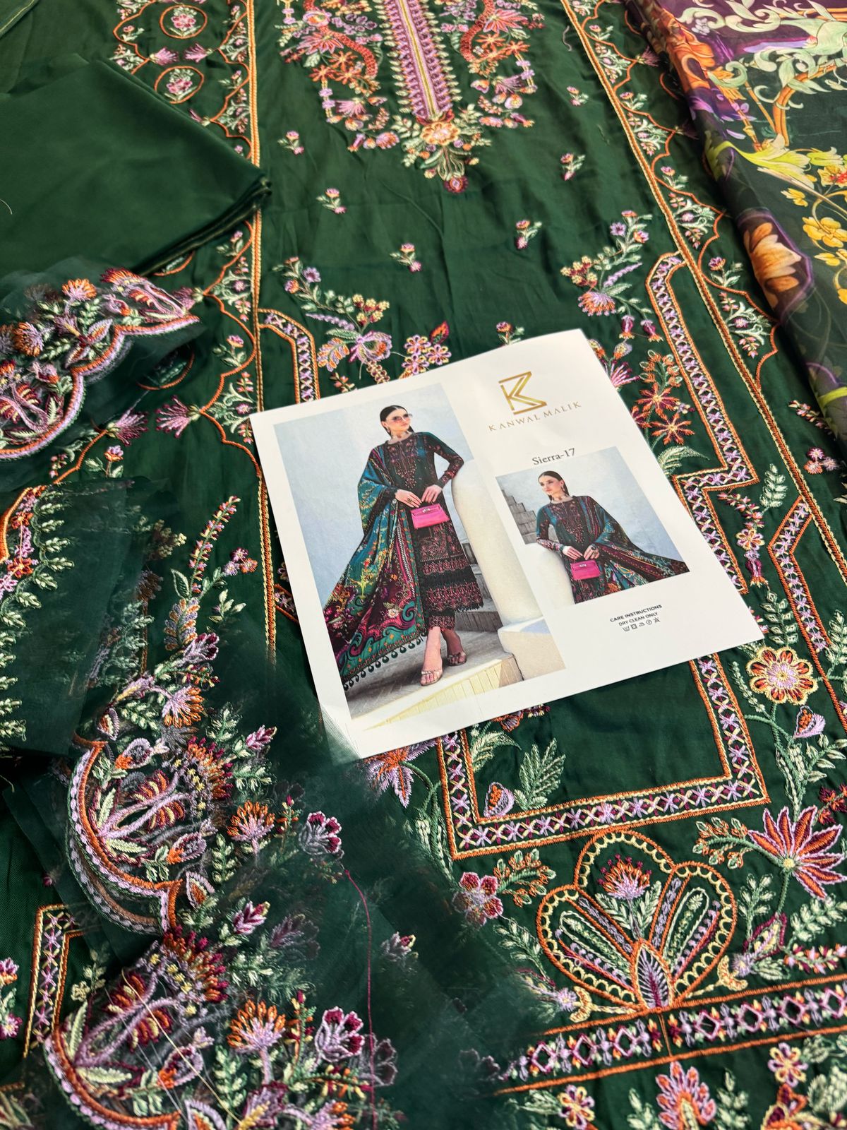 Kanwal Malik Luxury Lawn 2025 | Regal Emerald Bloom – Spring/Summer Edition